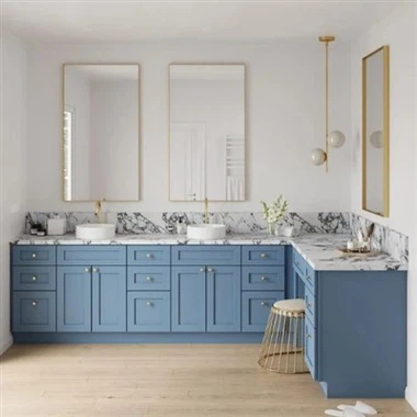 Niebo błękitna próżność łazienkowa