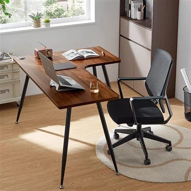 Biurko wykonawcze w kształcie litego drewna